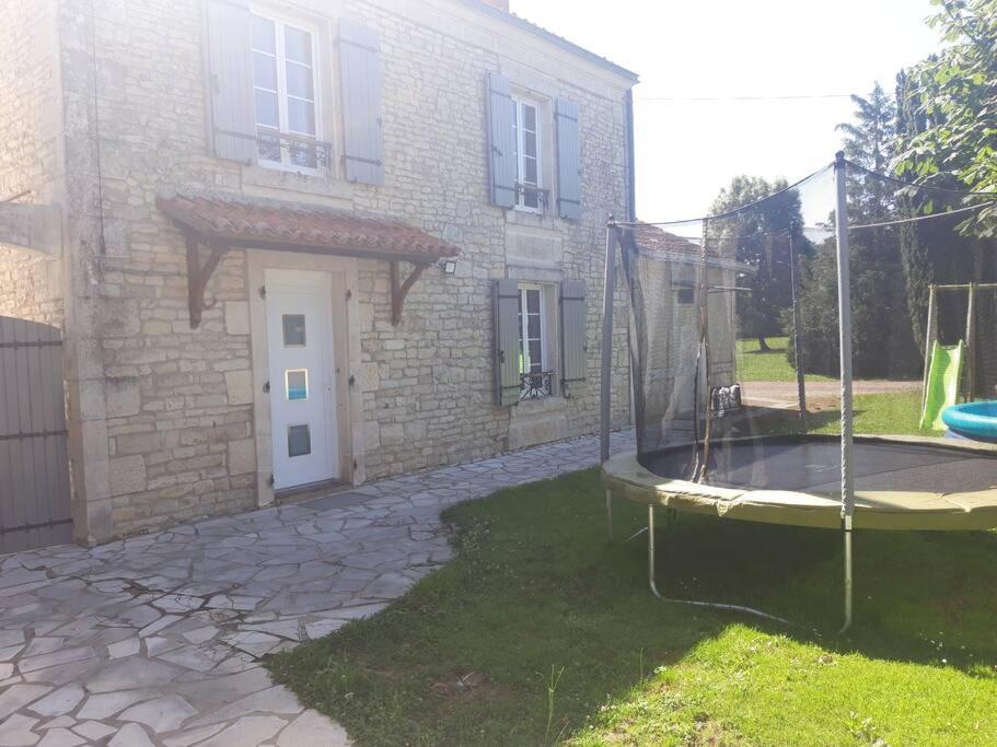 La Maison D'Emmanon Villa Saint-Saturnin-du-Bois Exterior photo